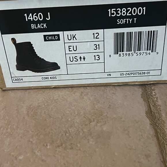 Dr. Martens Kids (Black) Size 13C - Picture 5 of 8